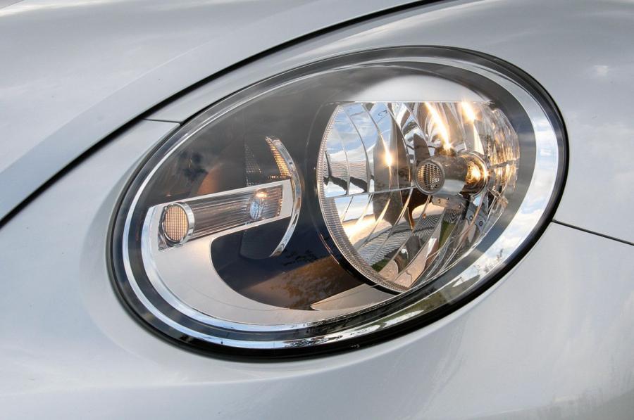  Volkswagen Beetle Turbo 2012 года  (фото 40 из 84)